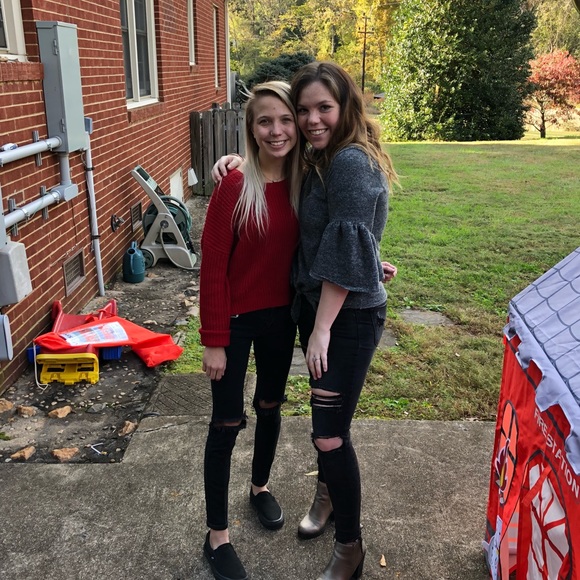 Meet your Posher, Sarah - Picture 2 of 8